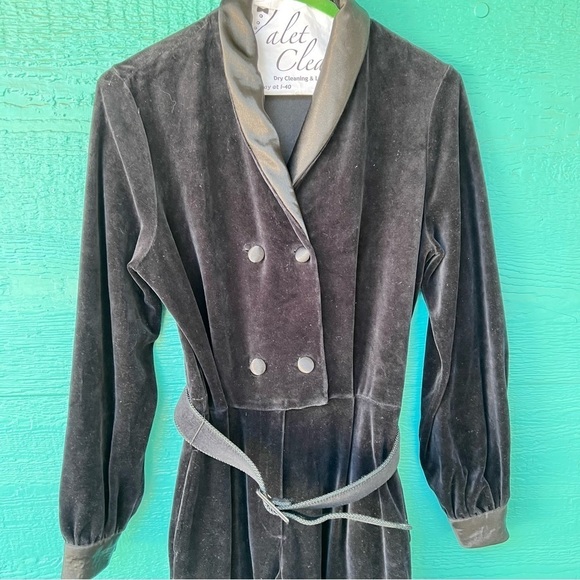 VINTAGE BLACK VELVET SATIN 90’s Y2K JUMPSUIT BELTED SIZE SMALL EUC - Picture 6 of 15